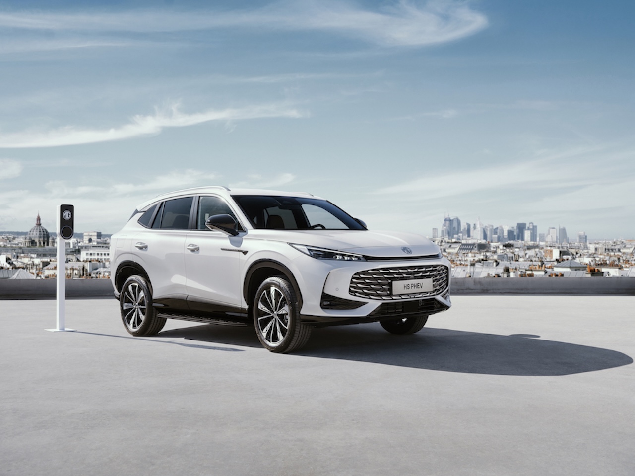 mg-motor-celebra-quattro-anni-in-italia-con-nuovi-traguardi-di-mercato
